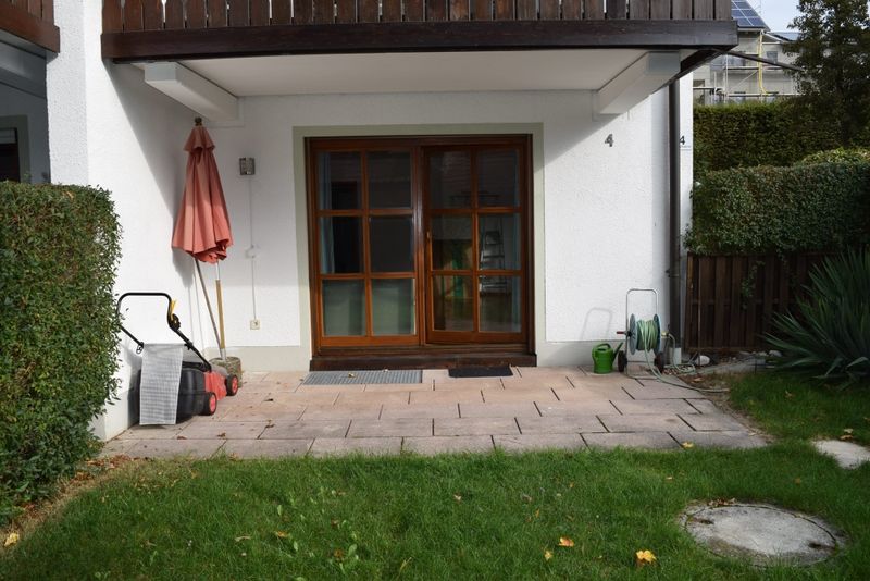 2-Zimmer mit Terrasse und Gartenanteil